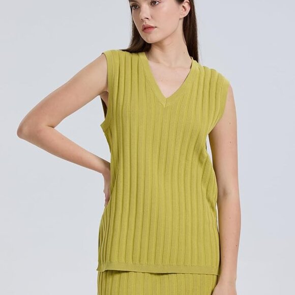 NEW: 2-Piece Skirt Set inc. Midi Skirt and Sleeveless V-Neck Top - Picture 3 of 8